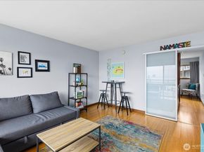 3151 Alki Avenue SW 22, Seattle WA 98116