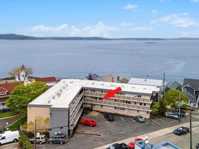 3151 Alki Avenue SW 22, Seattle WA 98116