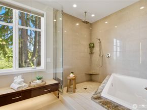 1311 Palm Avenue SW, Seattle WA 98116