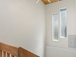 2122 Halleck Avenue SW, Seattle WA 98116