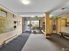 919 2nd Avenue W 505, Seattle WA 98119
