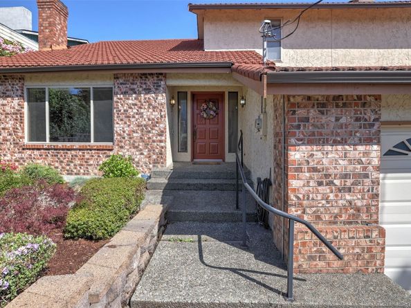 8208 S 124th Street, Seattle WA 98178