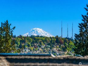 4116 A Burke Avenue N, Seattle WA 98103