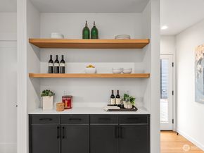 4116 A Burke Avenue N, Seattle WA 98103