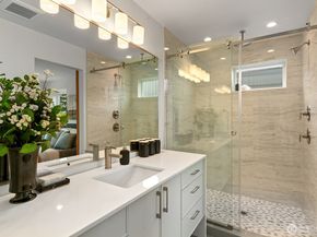 4116 A Burke Avenue N, Seattle WA 98103