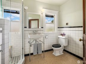 2519 31st Avenue S, Seattle WA 98144