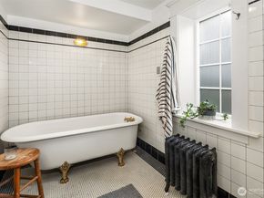 2519 31st Avenue S, Seattle WA 98144