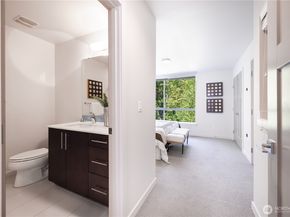 2705 S Charlestown Street, Seattle WA 98108
