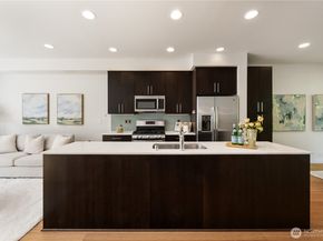 2705 S Charlestown Street, Seattle WA 98108