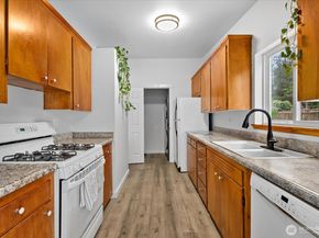 29317 38th Place S, Auburn WA 98001
