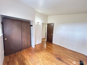 11718 5th Avenue NE, Seattle WA 98125
