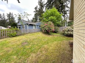 11718 5th Avenue NE, Seattle WA 98125