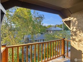 512 NW 44th Street, Seattle WA 98107
