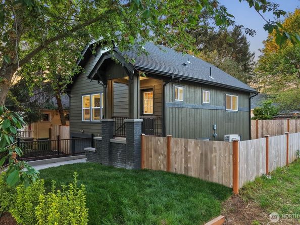 512 NW 44th Street, Seattle WA 98107