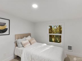 512 NW 44th Street, Seattle WA 98107