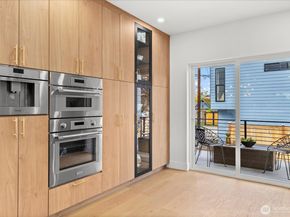 9535 Dayton Avenue N, Seattle WA 98103