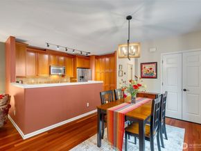 8507 Bowdoin Way 1, Edmonds WA 98026