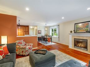 8507 Bowdoin Way 1, Edmonds WA 98026