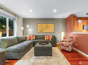 8507 Bowdoin Way 1, Edmonds WA 98026