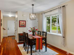 8507 Bowdoin Way 1, Edmonds WA 98026