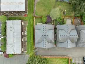 2502 204th Place SW B1, Lynnwood WA 98036