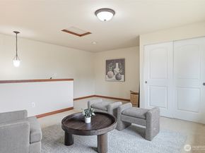 2502 204th Place SW B1, Lynnwood WA 98036