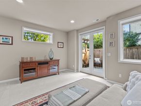 2759 NW Pine Cone Place, Issaquah WA 98027