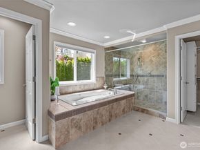 2759 NW Pine Cone Place, Issaquah WA 98027