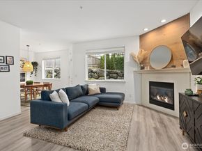 13000 Admiralty Way D103, Everett WA 98204