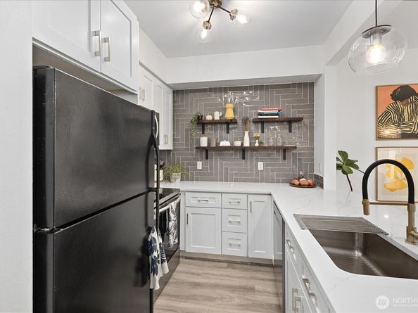 13000 Admiralty Way D103, Everett WA 98204