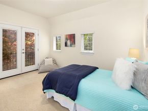 12316 NE 86th Way 6, Kirkland WA 98033