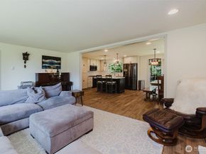 4482 NW Cascade Street, Silverdale WA 98383