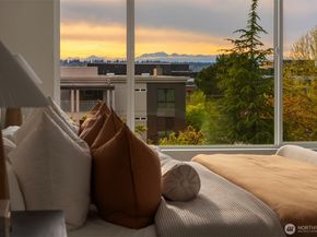 138 8th Court, Kirkland WA 98033