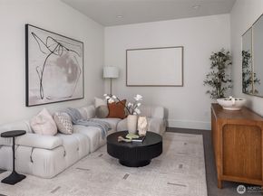 138 8th Court, Kirkland WA 98033