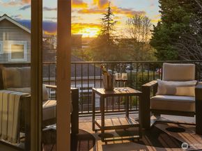 138 8th Court, Kirkland WA 98033