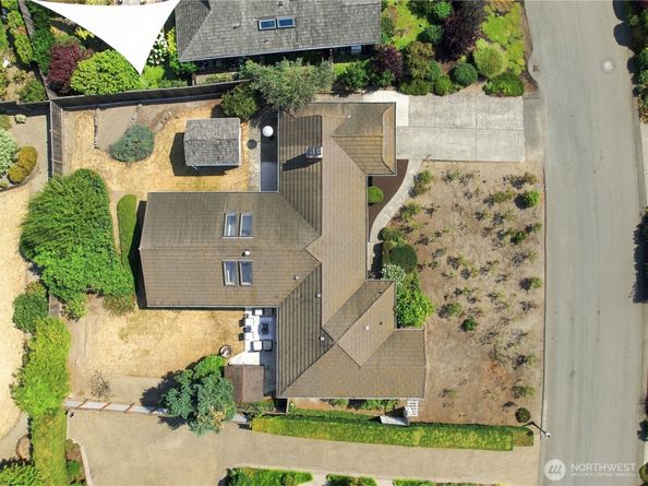 9810 Vineyard Crest, Bellevue WA 98004