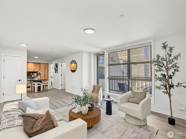 4116 California Ave SW 308, Seattle WA 98116