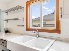 9911 31St Avenue SW, Seattle WA 98126