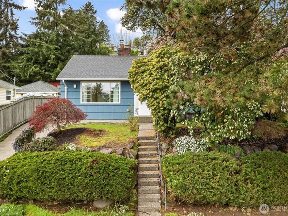 9911 31St Avenue SW, Seattle WA 98126