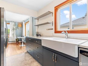 9911 31St Avenue SW, Seattle WA 98126