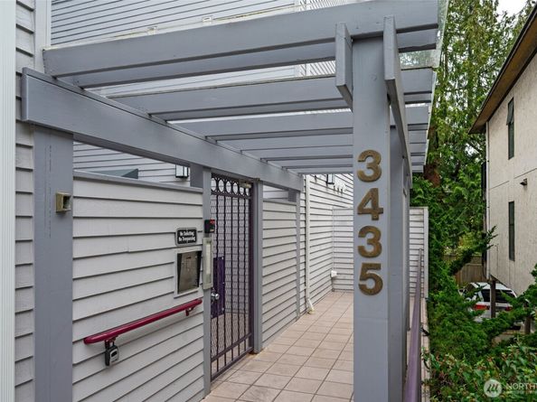 3435 California Avenue SW 303, Seattle WA 98116