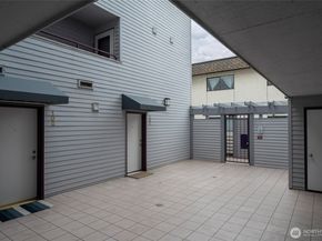 3435 California Avenue SW 303, Seattle WA 98116