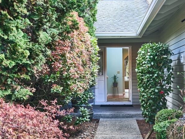 8730 133rd Avenue NE, Redmond WA 98052