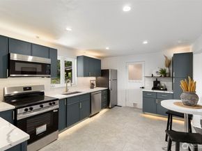 3518 Petersville Road NE, Bremerton WA 98310
