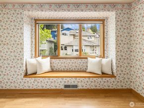 1201 6th Place S, Edmonds WA 98020