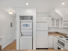 2415 2nd Avenue 750, Seattle WA 98121