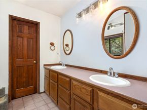 1505 N Lk Stickney Drive, Lynnwood WA 98087