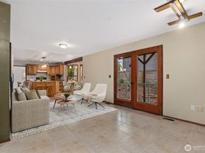 1505 N Lk Stickney Drive, Lynnwood WA 98087