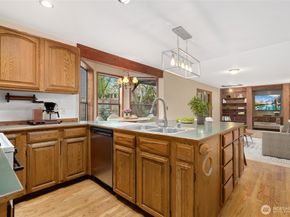 1505 N Lk Stickney Drive, Lynnwood WA 98087
