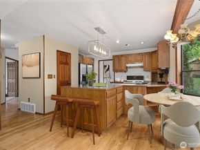 1505 N Lk Stickney Drive, Lynnwood WA 98087